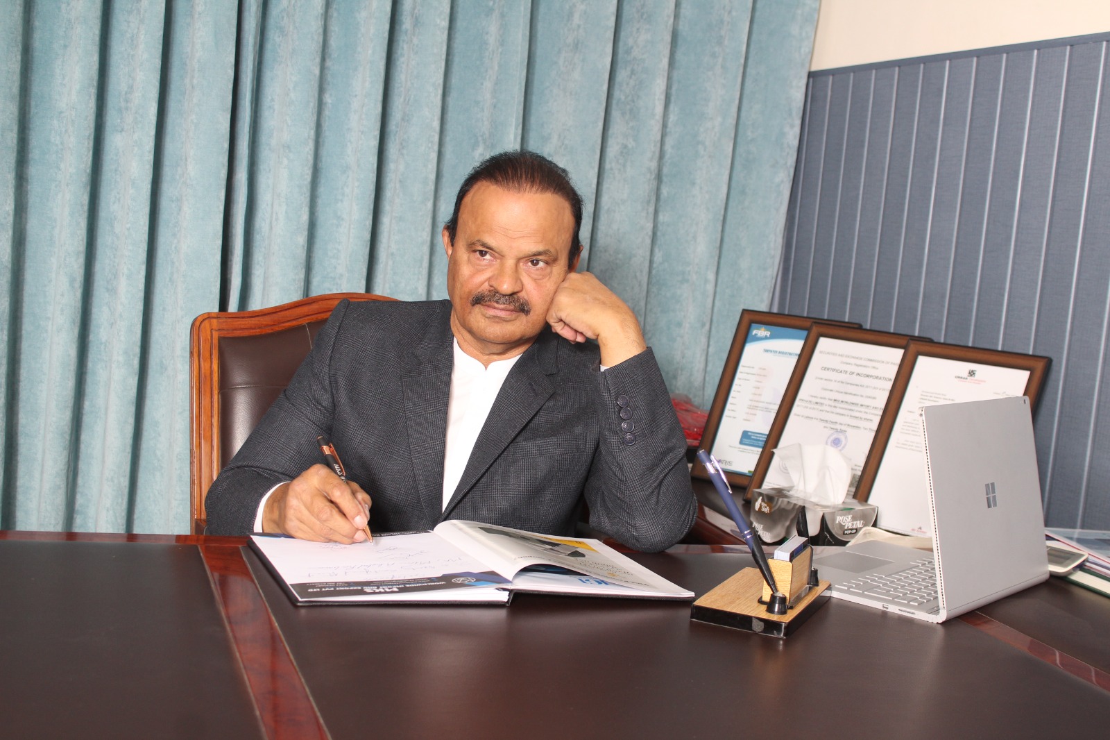 Mian khalid